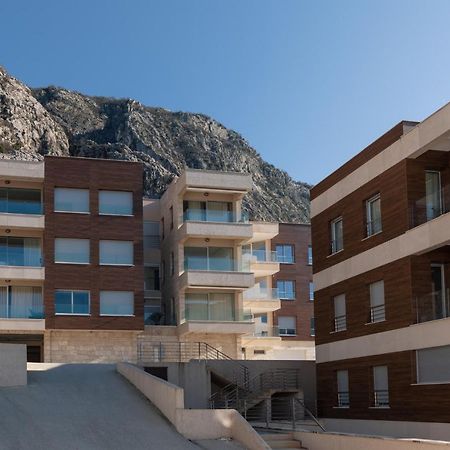 Bonintro Lux Apartment Kotor Exterior photo